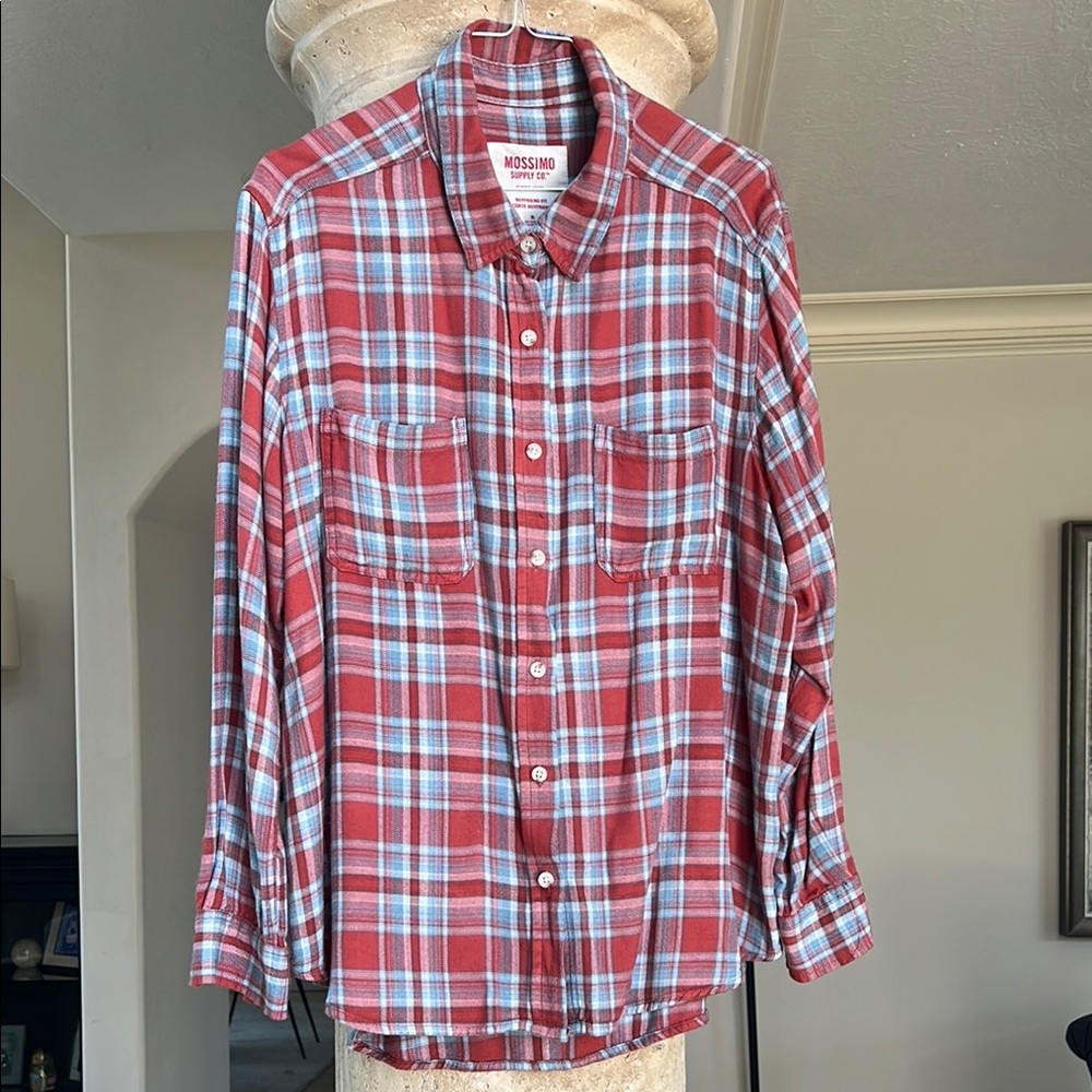 Mossimo Red Plaid Button-Up Boyfriend Fit Shirt Size XL Light Blue Red Colored